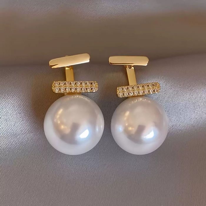 PEARL FORD EARRINGS