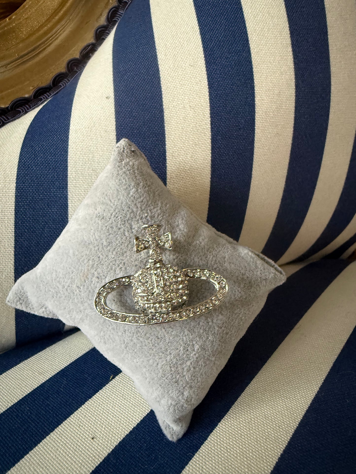 SILVER ORB BROOCH