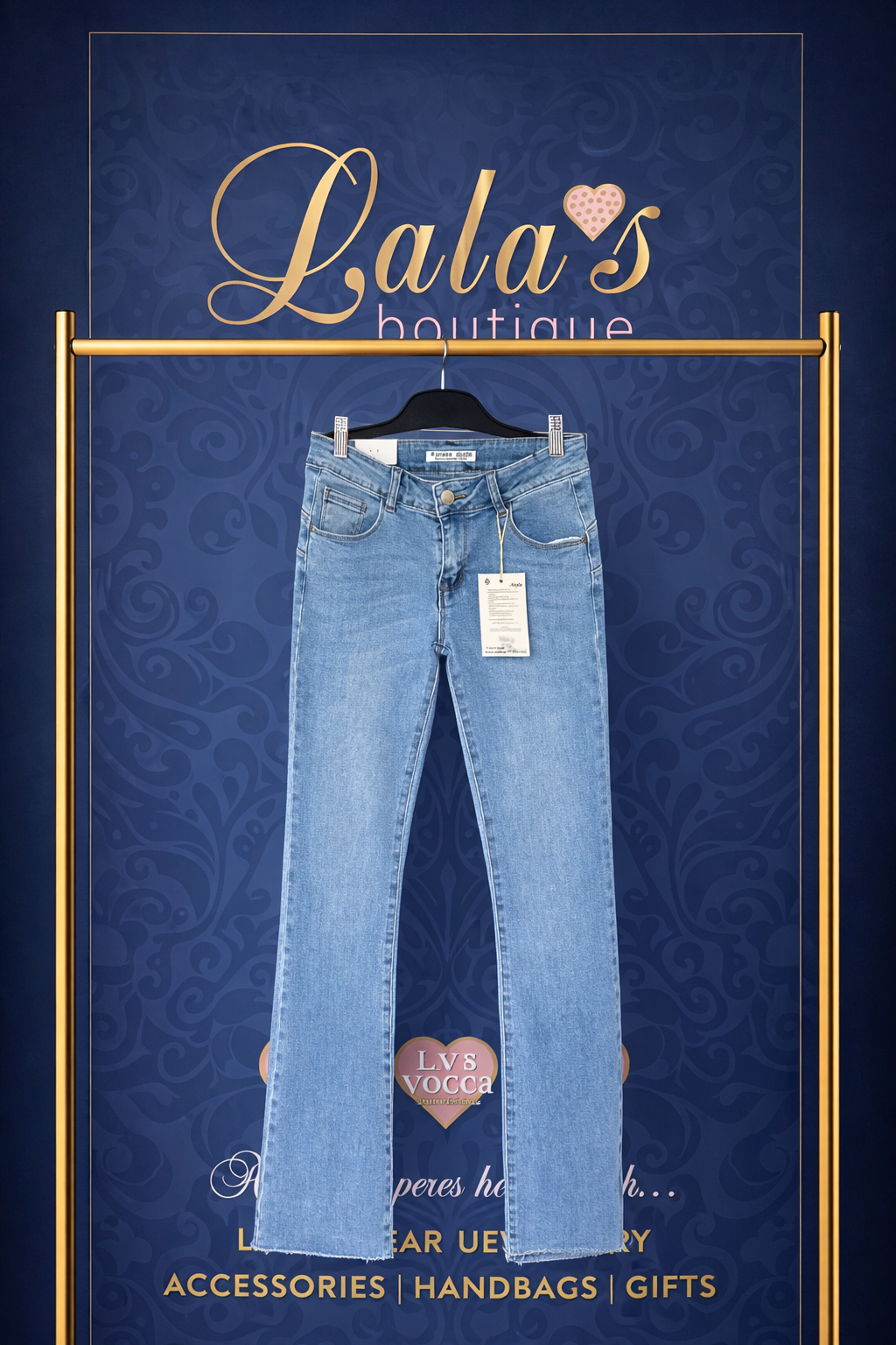 LOW WAIST AND RAW HEM JEANS