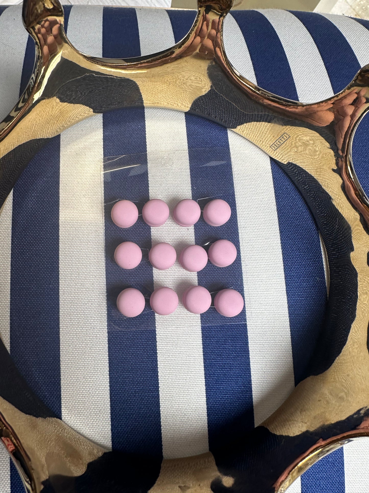 PINK MAGNET