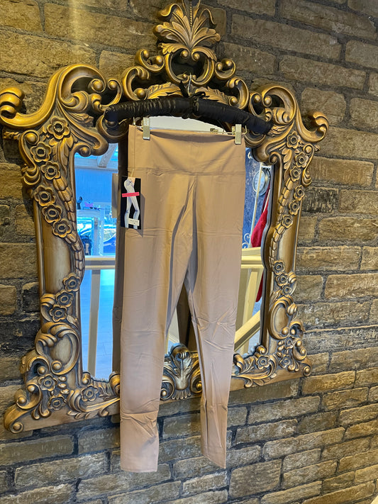 BEIGE LEGGINGS