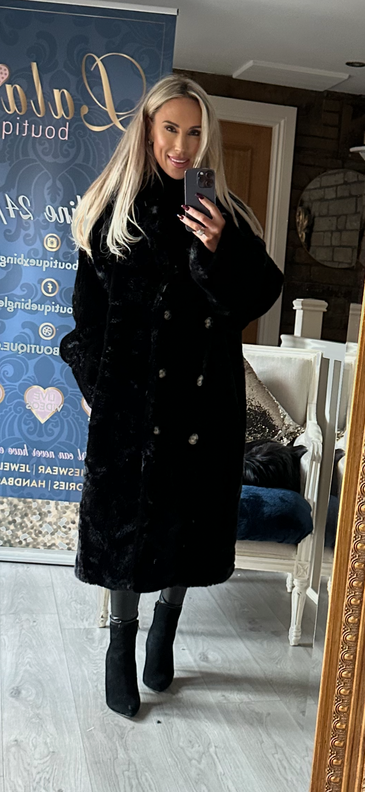 BLACK DOUBLE BREASTED FUR COAT