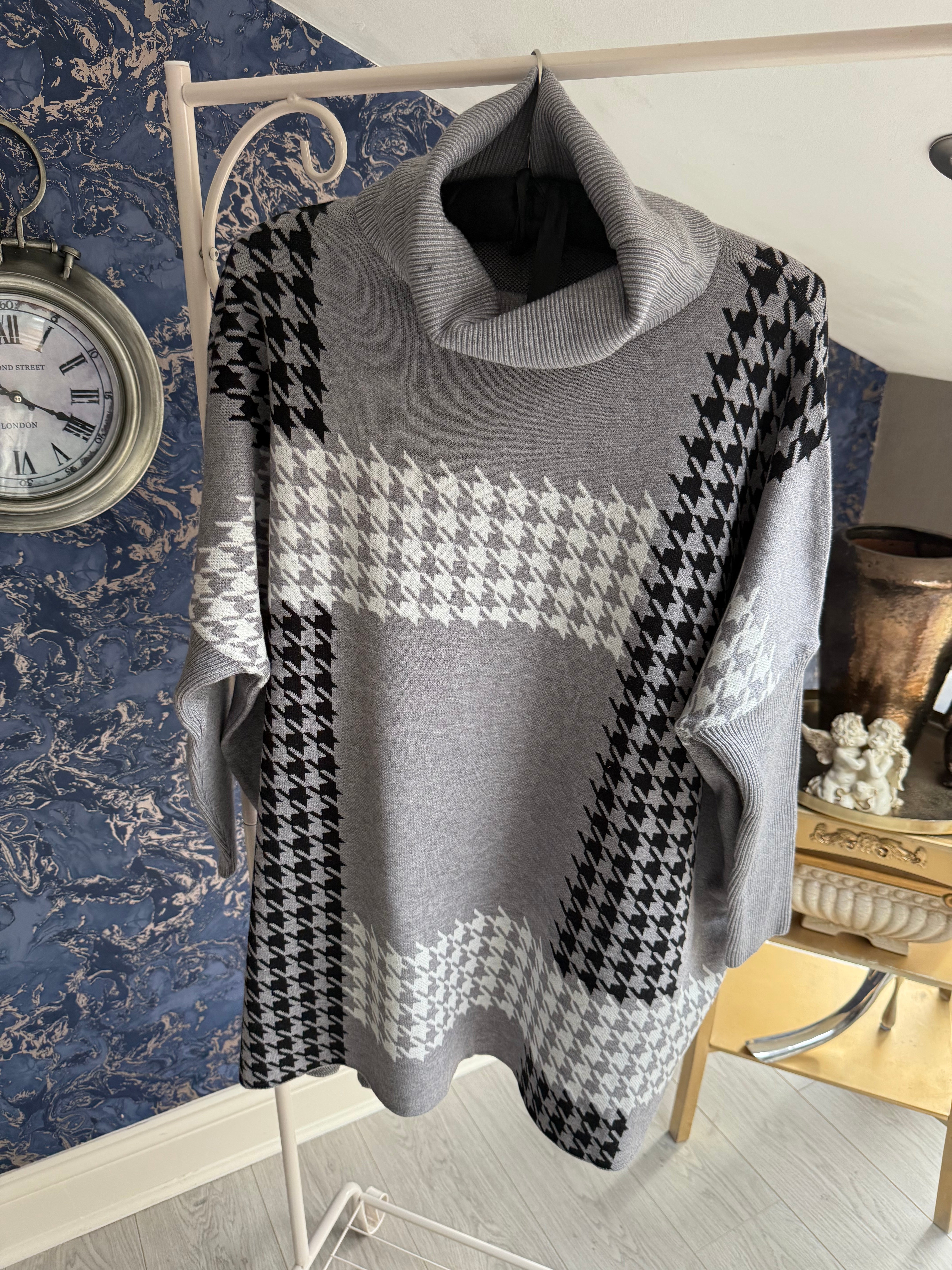 GREY DOGTOOTH ROLL-NECK JUMPER