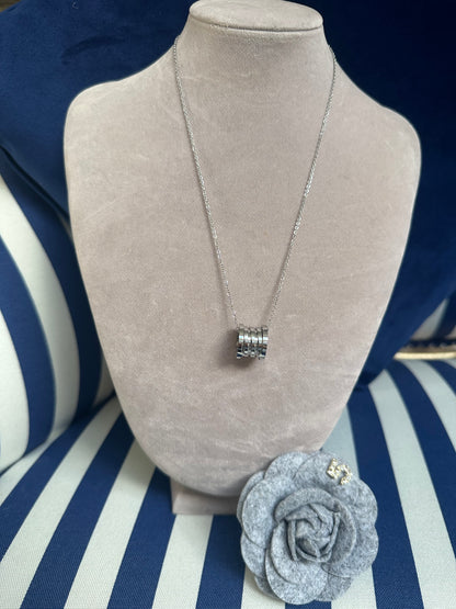 INSPIRED SILVER BARREL NECKLACE