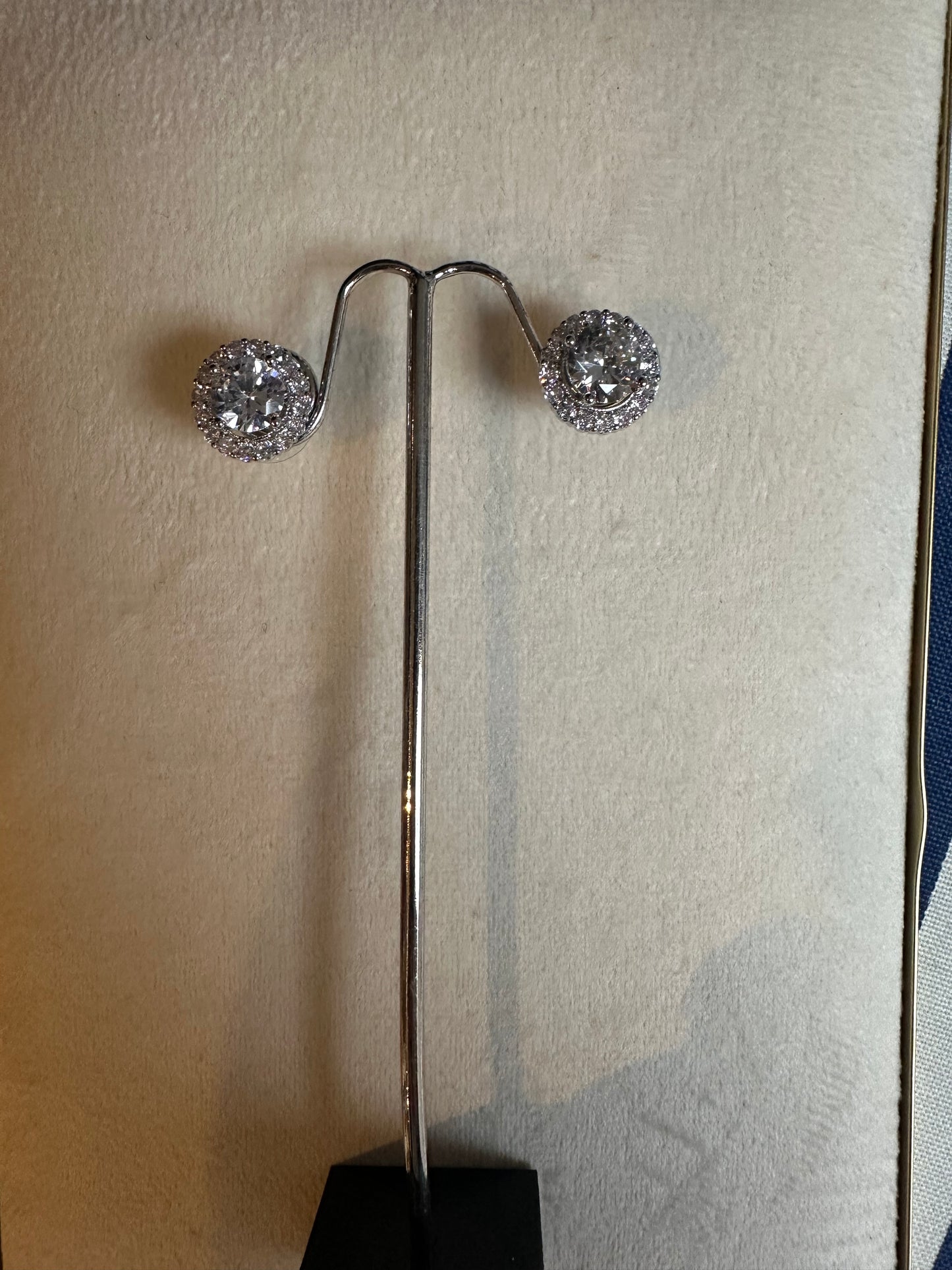 DIAMANTE CIRCLE STUD EARRINGS