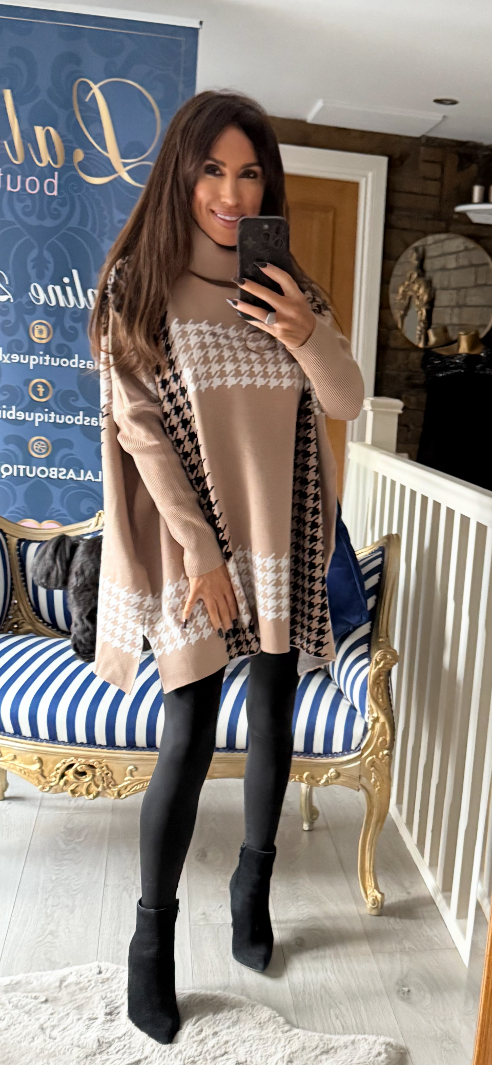 CAMEL DOGTOOTH ROLL-NECK