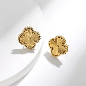 GOLD CLOVER STUD EARRINGS