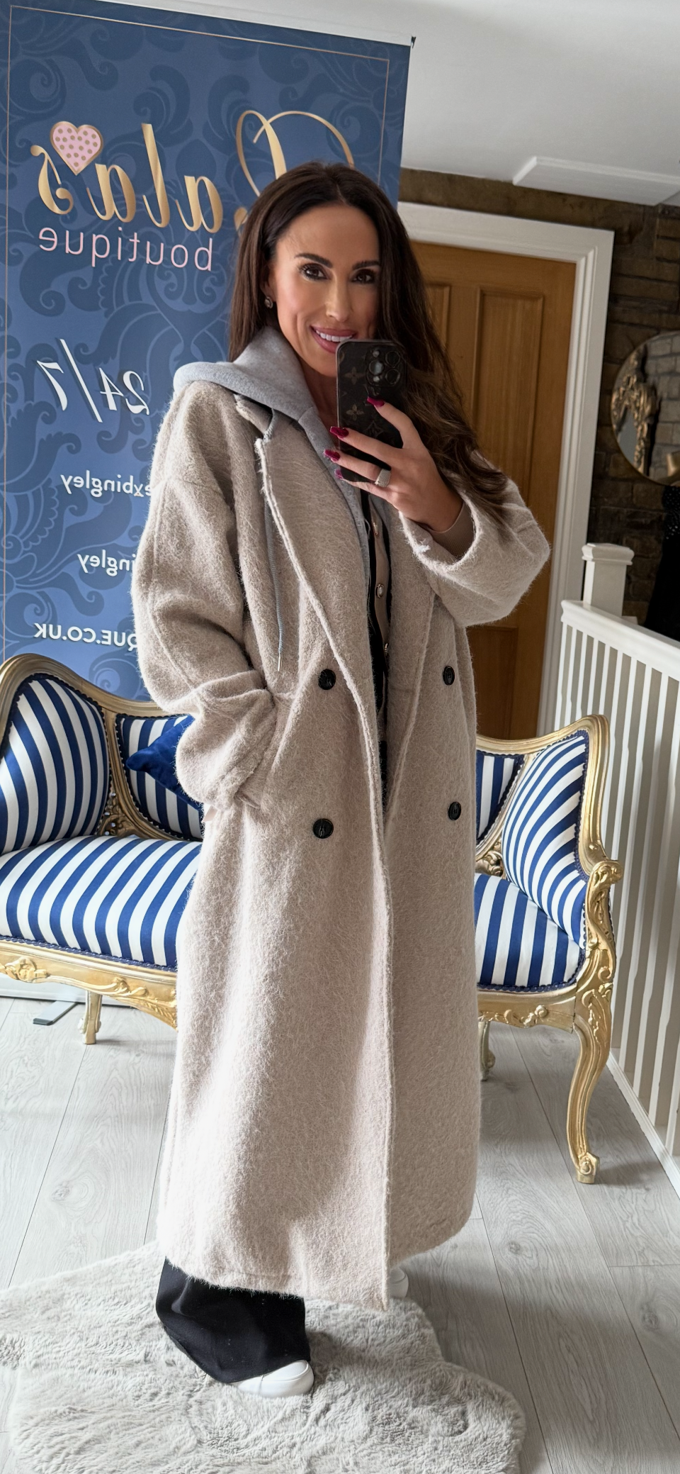 CREAM HOODY COAT