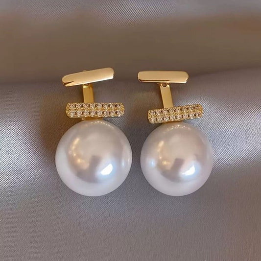 PEARL FORD EARRINGS