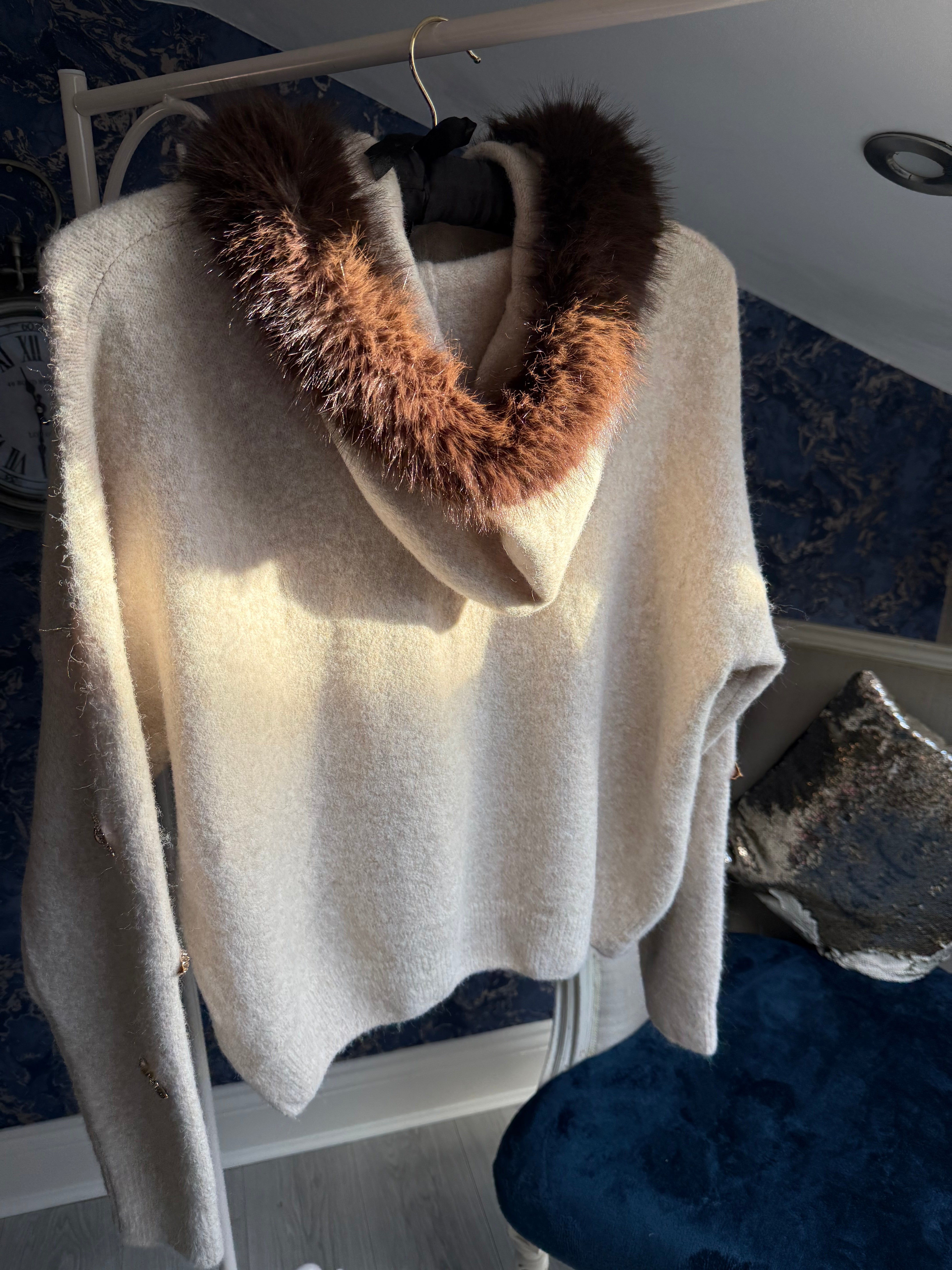 CHARMED KNITTED HOODY