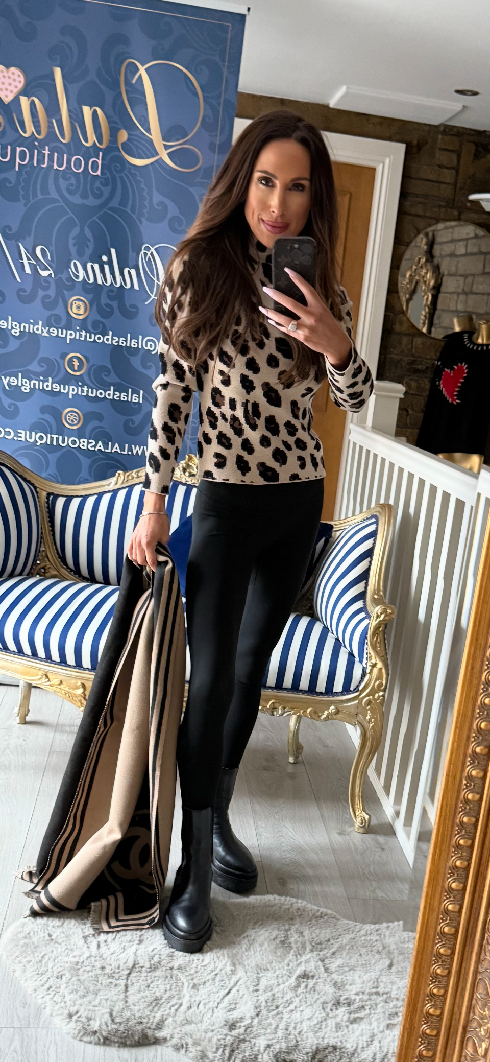 ANIMAL CUT AWAY KNITTED JUMPER