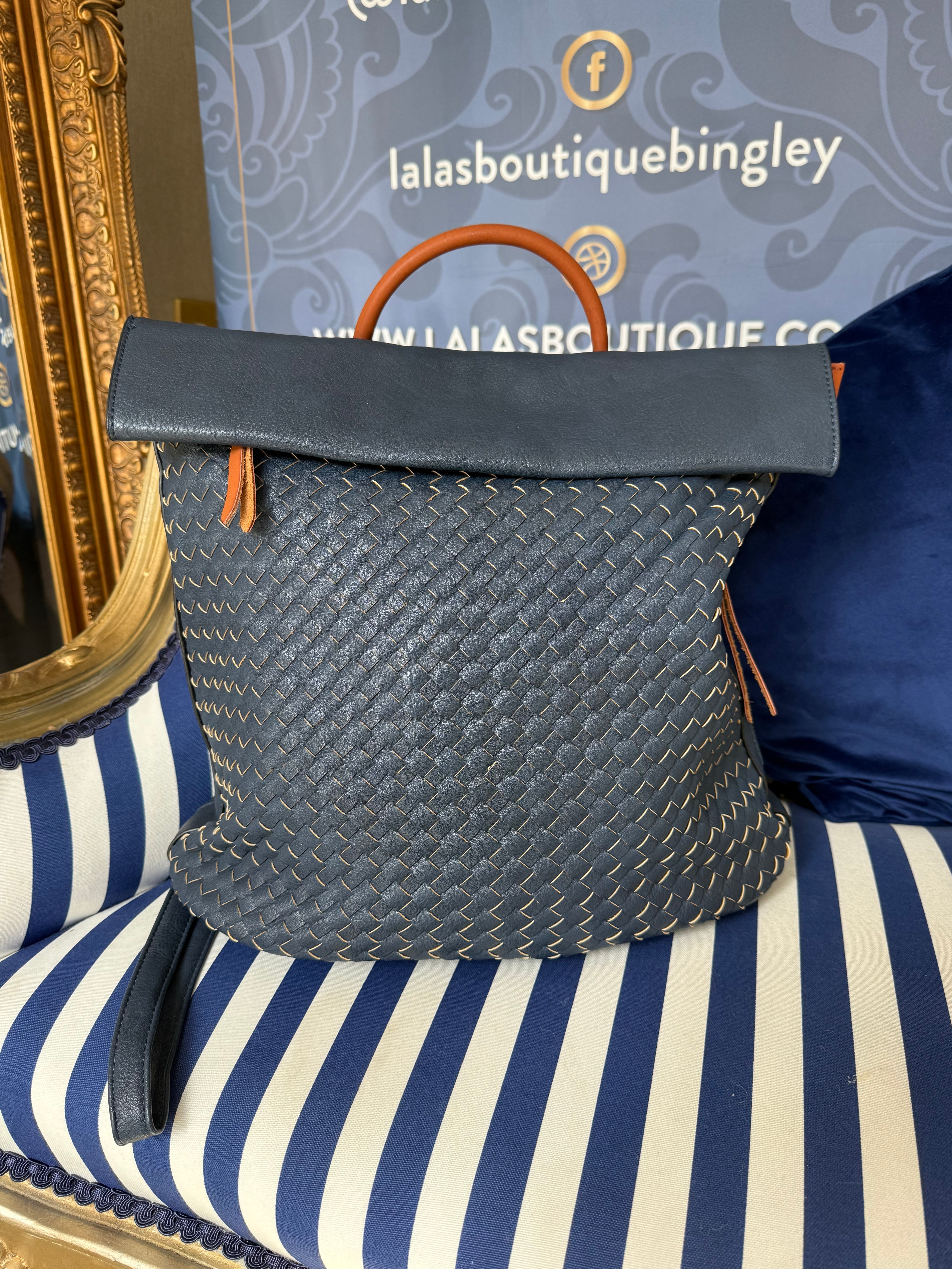 NAVY VENETTA RUCKSACK 902