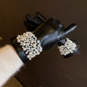 PEARL FAUX LEATHER GLOVES
