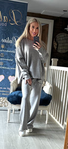 GREY KNITTED CO-ORD TROUSER SUIT