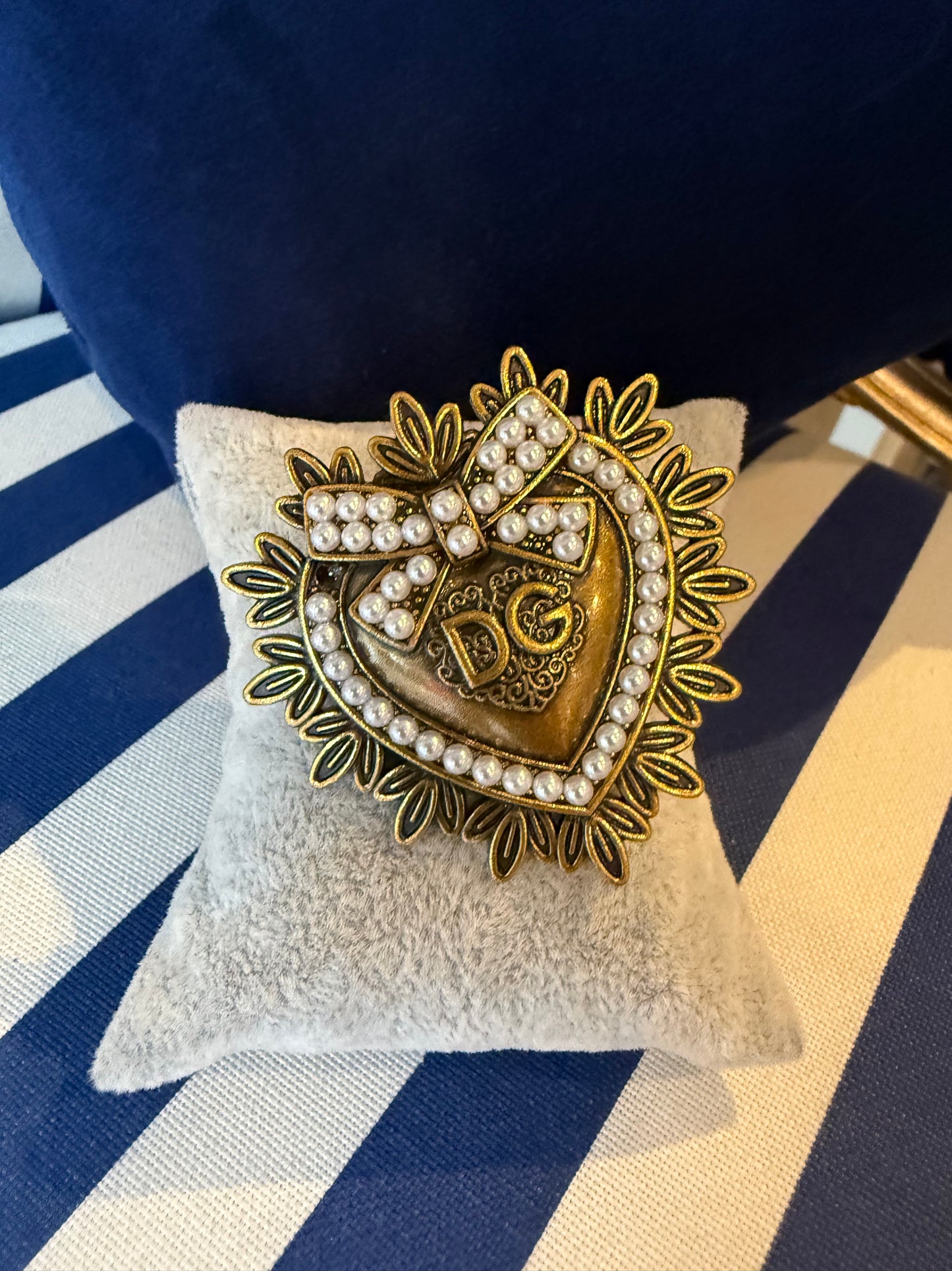 MILITARY DG BROOCH