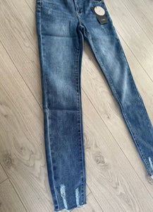 LAULIA SKINNY DISTRESSED JEANS