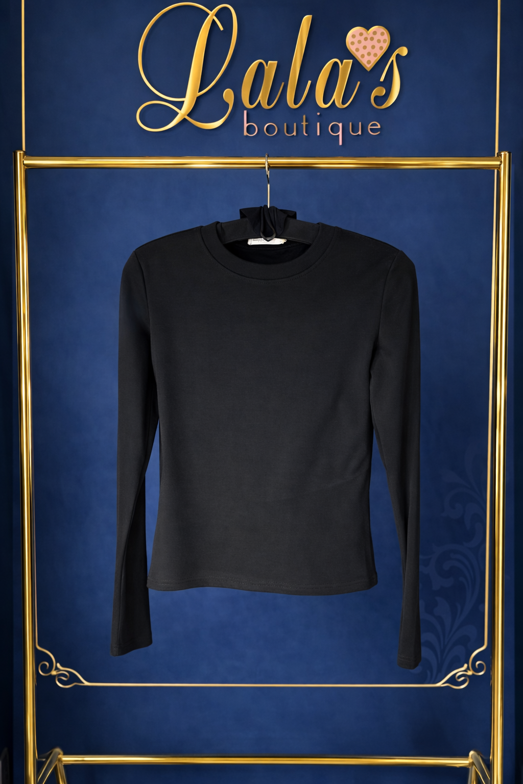 BLACK ESSENTIAL ROUND-NECK LONG SLEEVE T-SHIRT