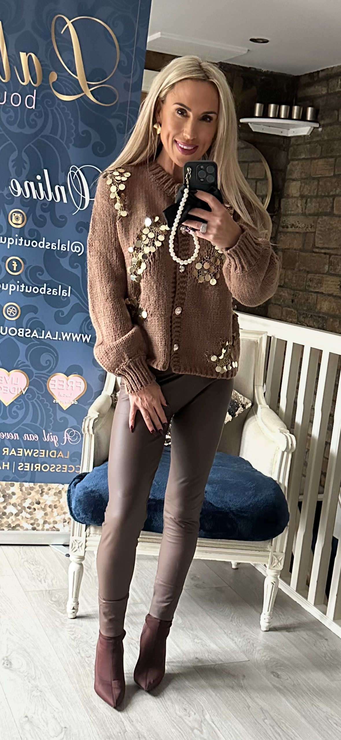 BROWN GOLD DISC PEARL BUTTON CARDIGAN