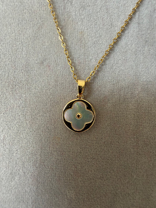 VL BB SUN PENDANT NECKLACE