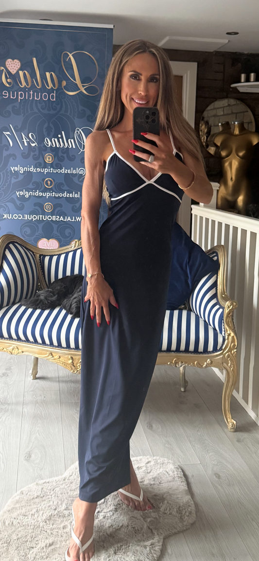NAVY & WHITE STRETCHY DRESS