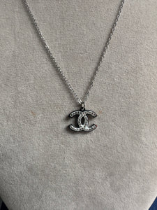 SILVER CC NECKLACE