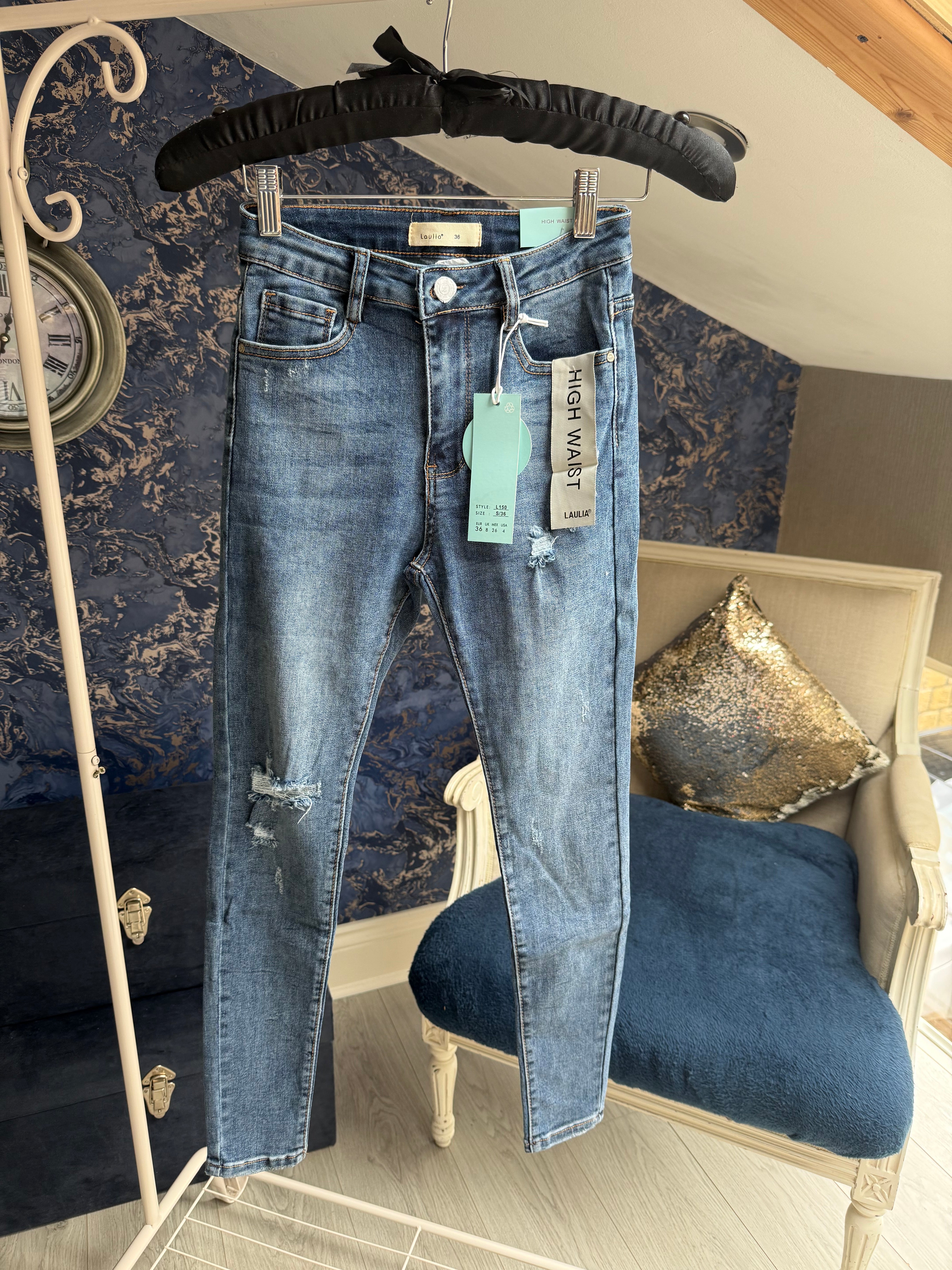LAULIA DISTRESSED SKINNY JEANS