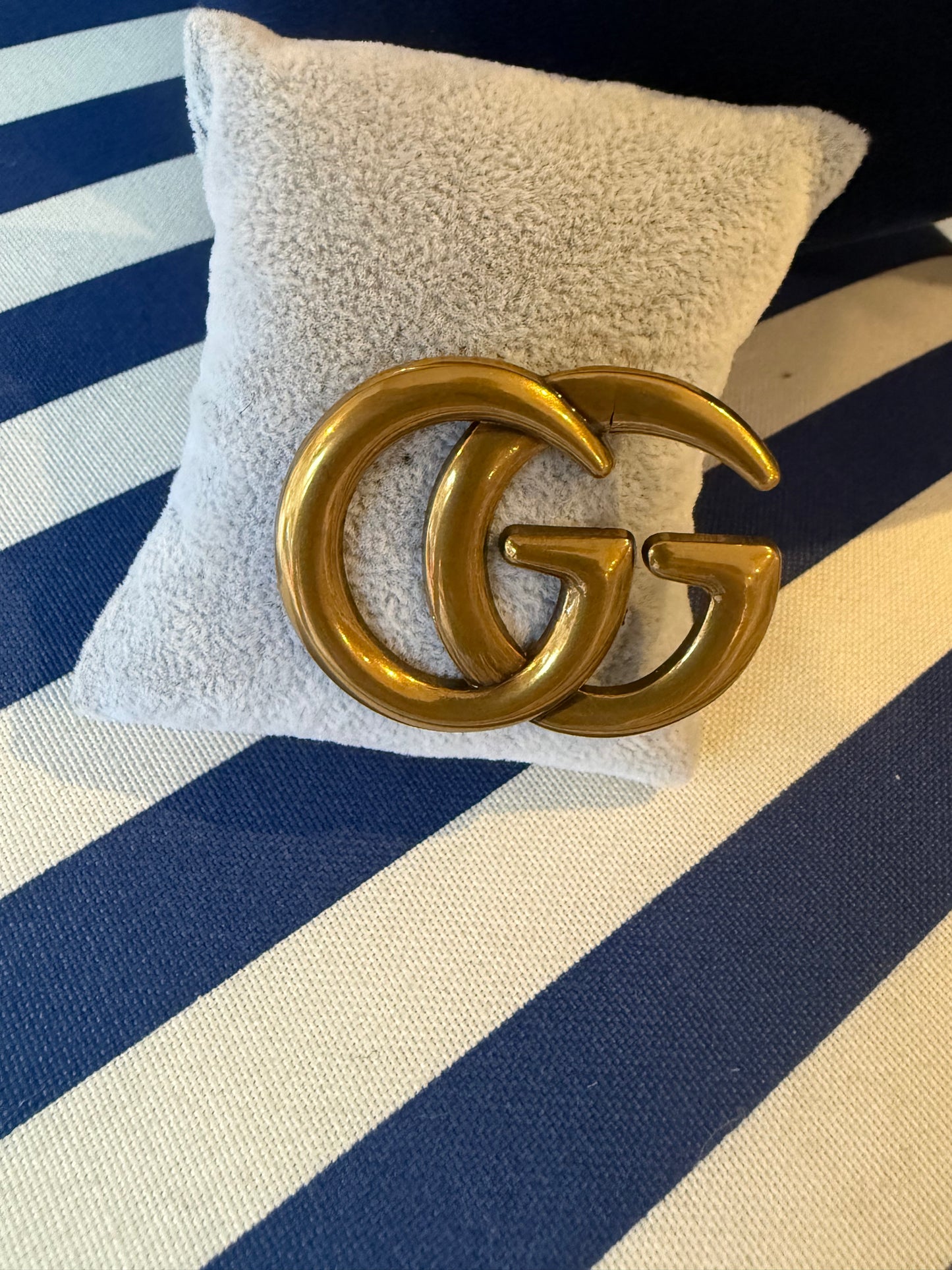 BRONZE GG BROOCH