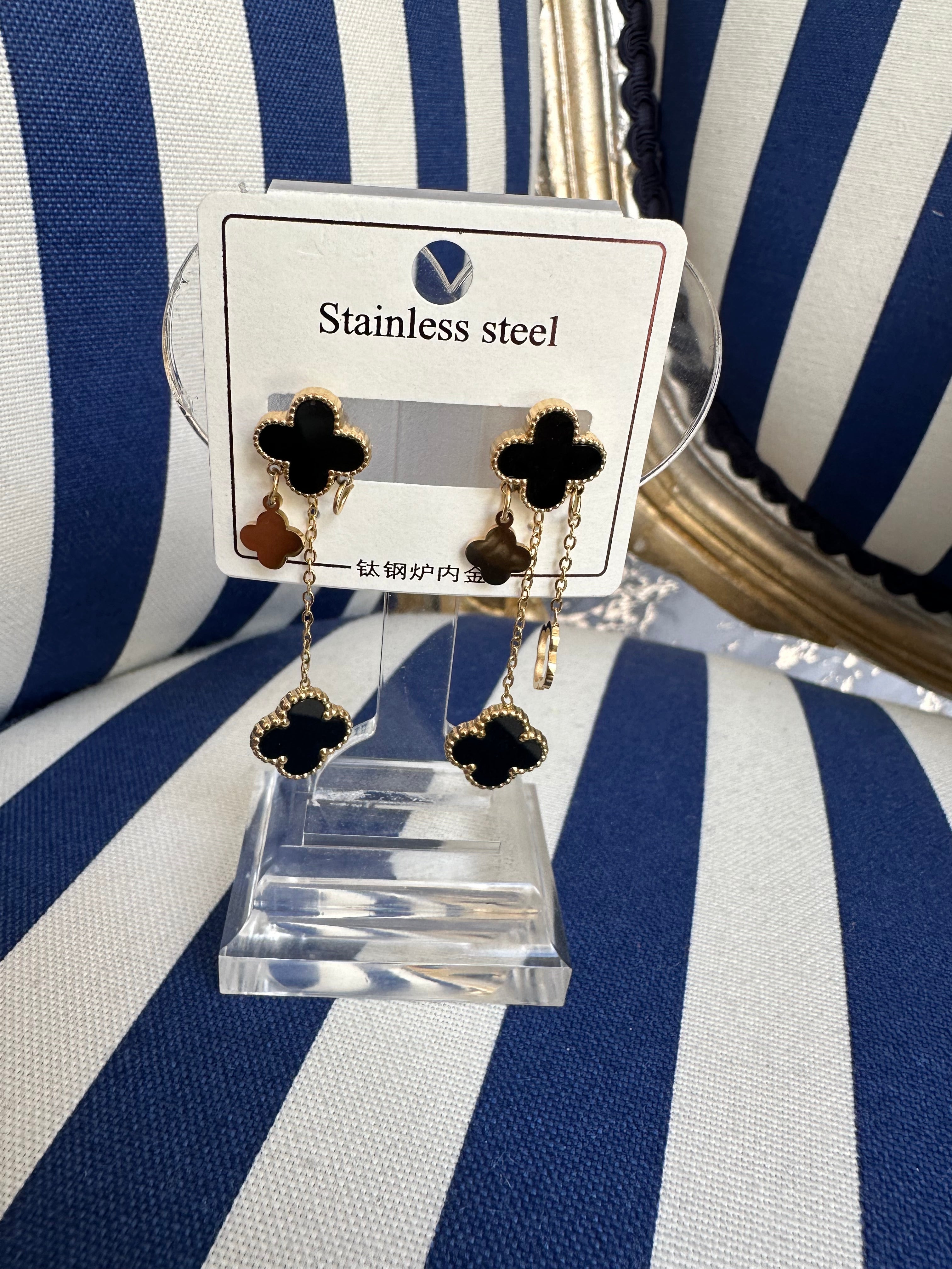 BLACK CLOVER DROP EARRINGS