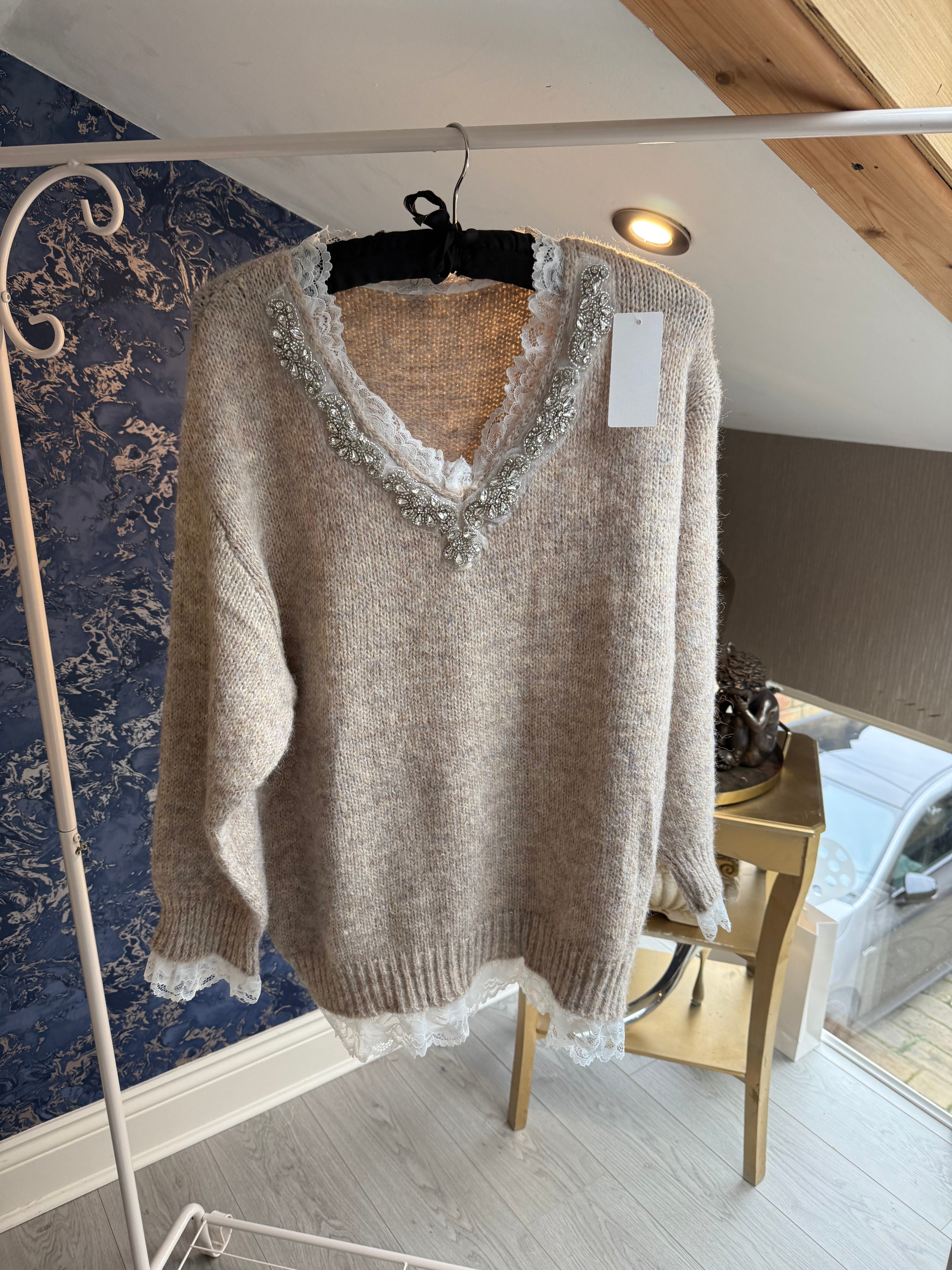 STONE FRILL EDGE JEWELLED JUMPER