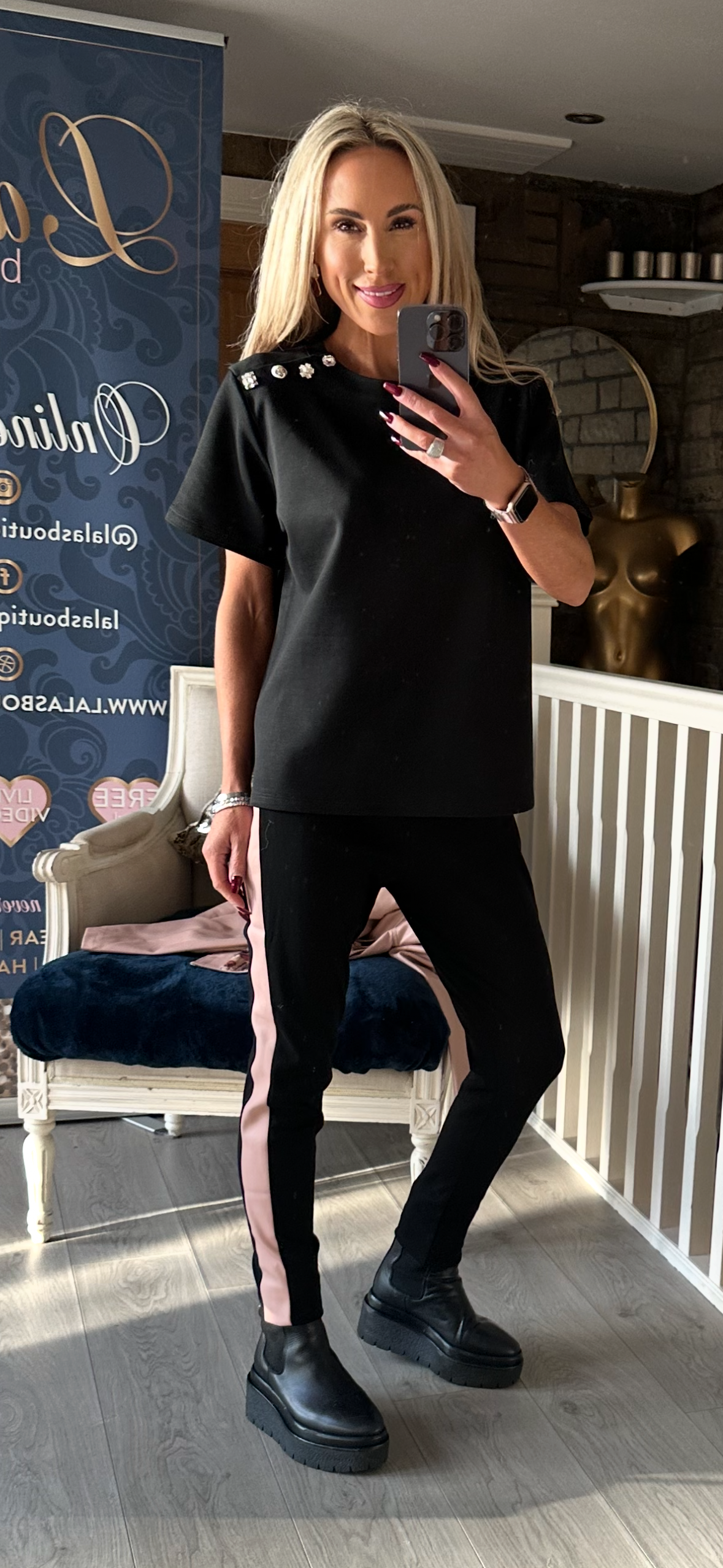 BLACK JOGGER WITH BLUSH PU TRIM