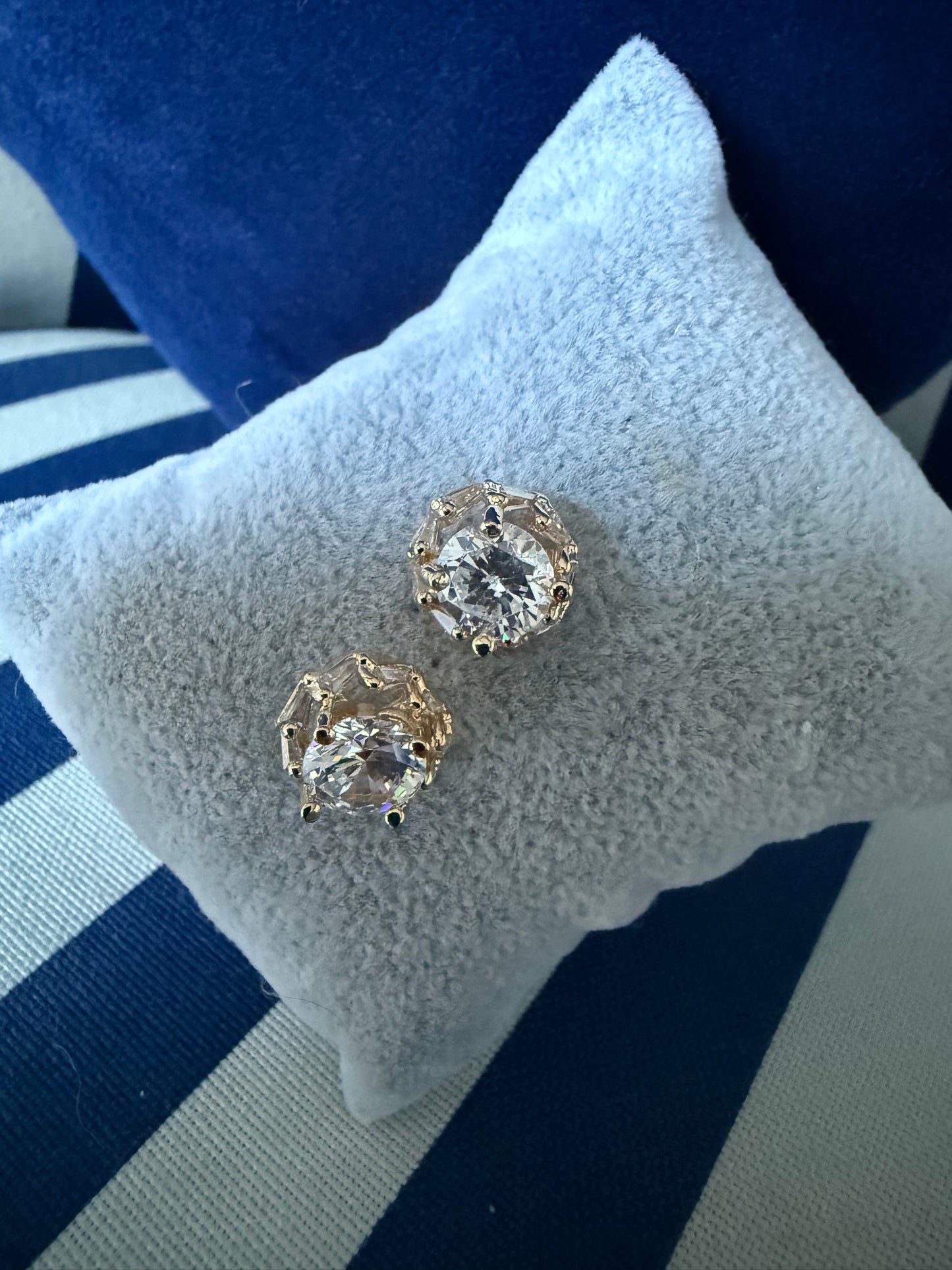 GOLD RAISED DIAMANTÉ EARRINGS