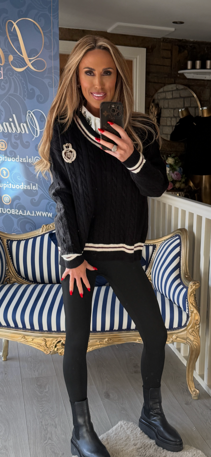 BLACK COAT OF ARMS V NECK JUMPER