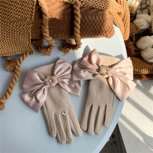 NUDE SATIN BOW CRYSTAL GLOVES