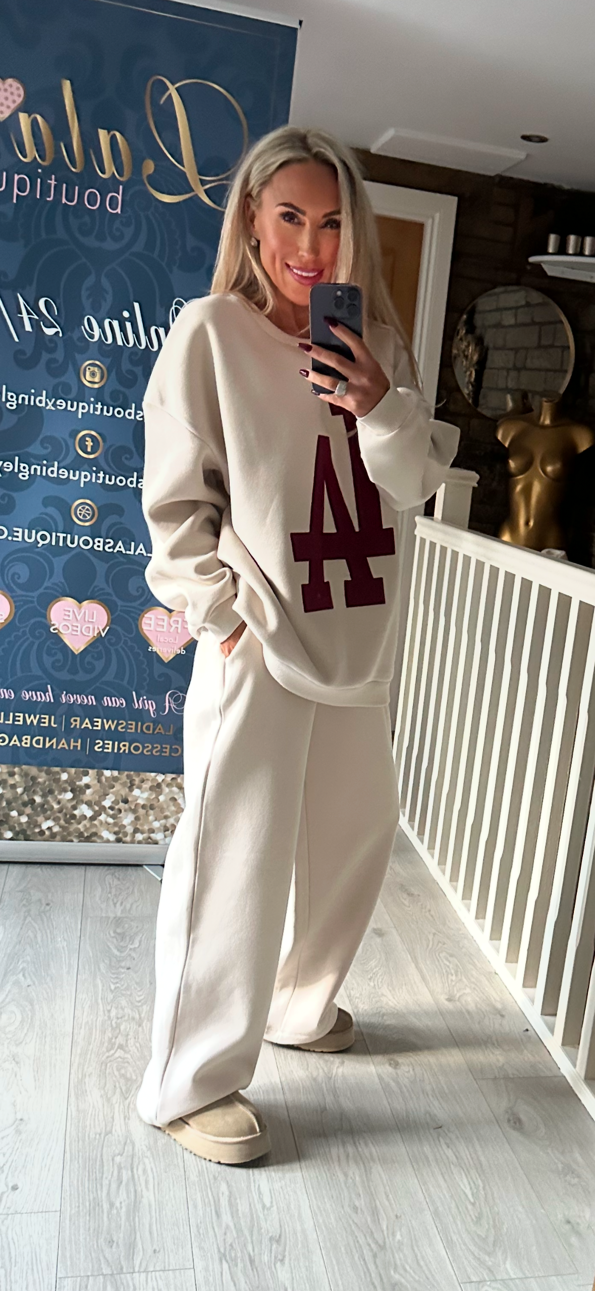 OVERSIZED LA TRACKSUIT