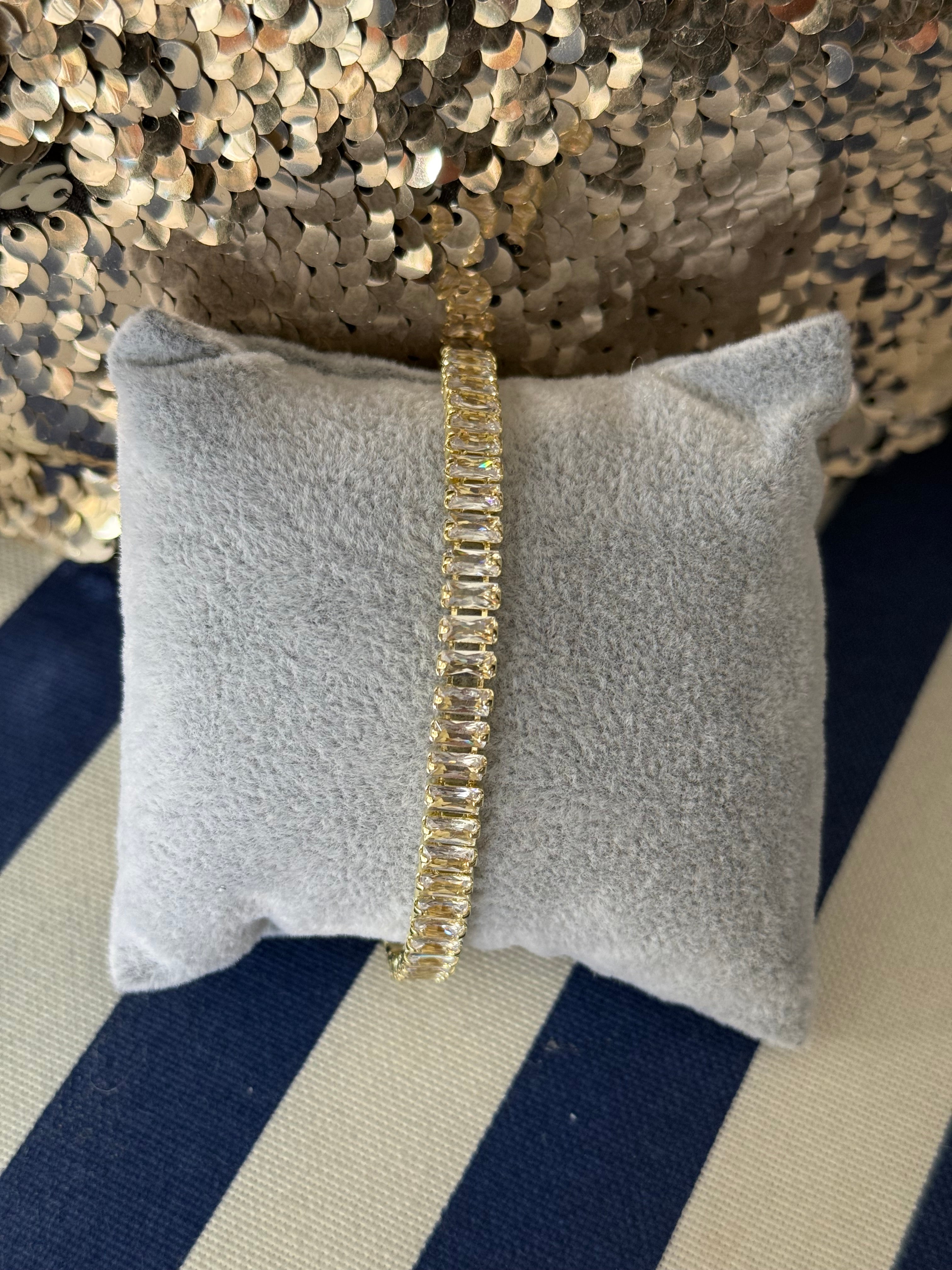 GOLD BAGUETTE TENNIS BRACELET