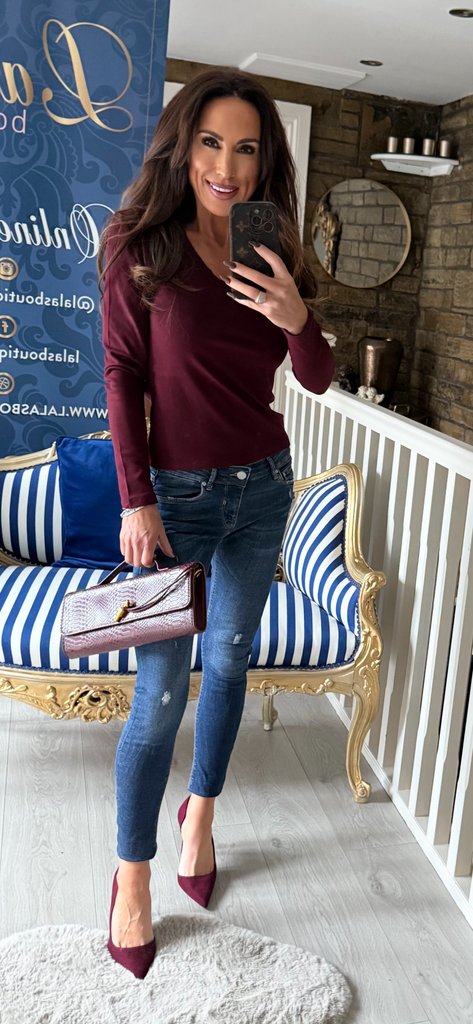 WINE LONG SLEEVE BASIC V NECK T-SHIRT