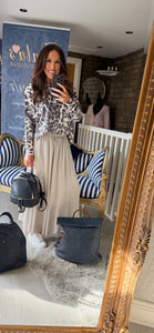 LEOPARD BLUES ROUND NECK JUMPER