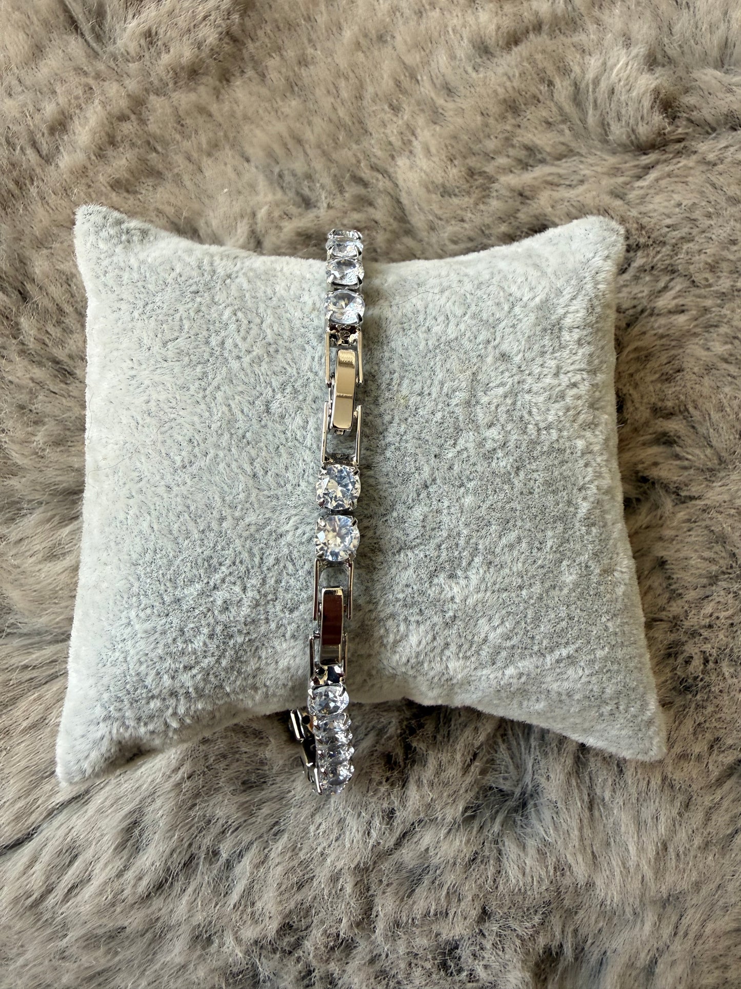 DIAMANTÉ TENNIS BRACELET