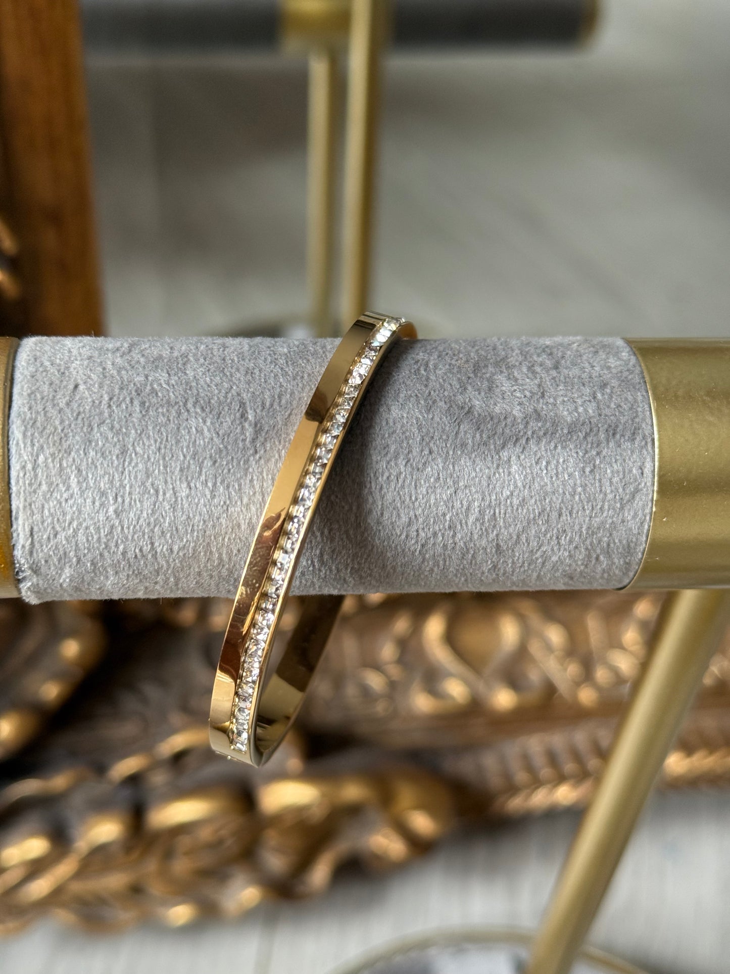 GOLD PRECISION DIAMANTÉ BANGLE