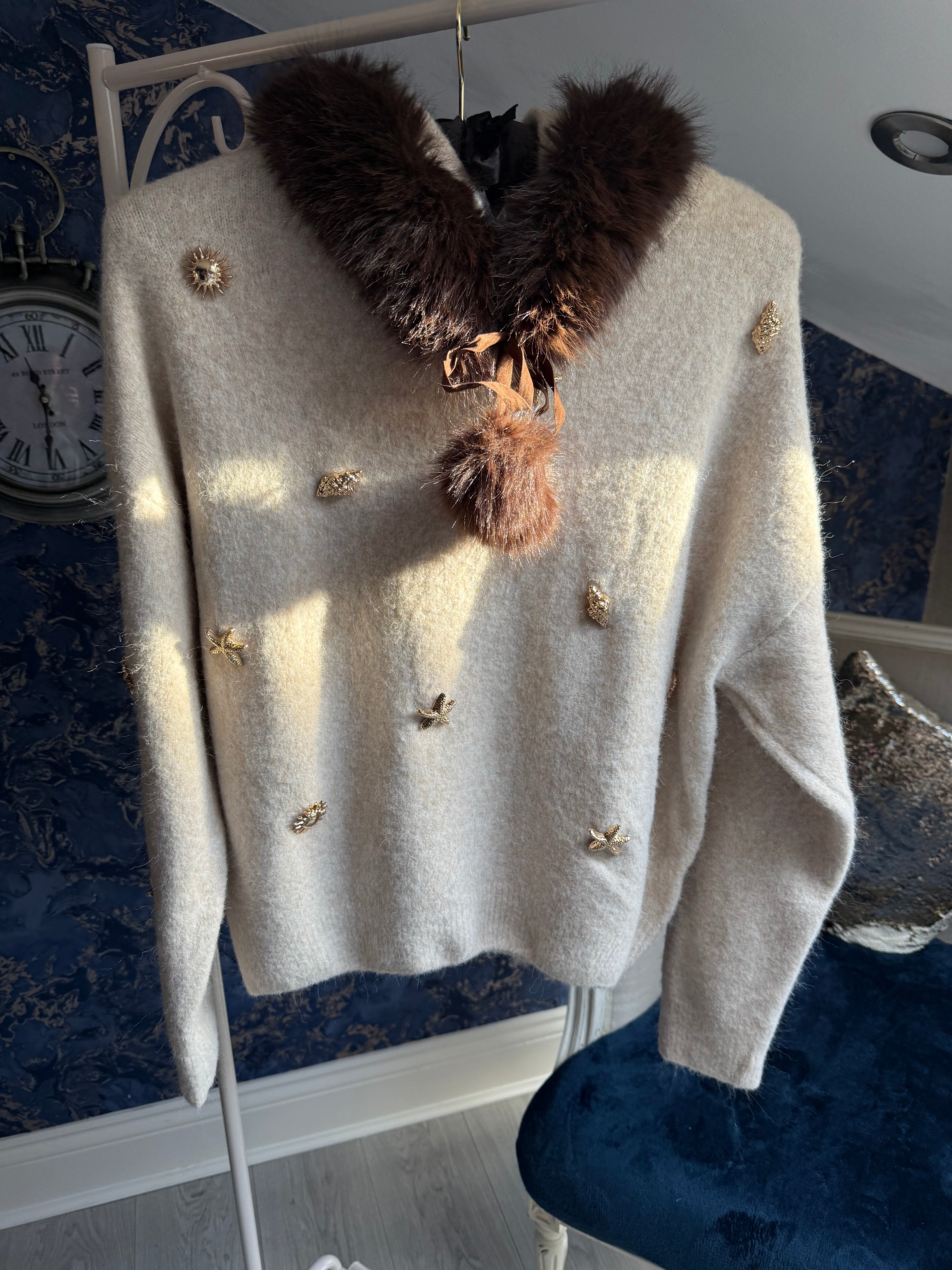 CHARMED KNITTED HOODY