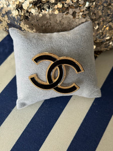 BLACK & GOLD CC BROOCH