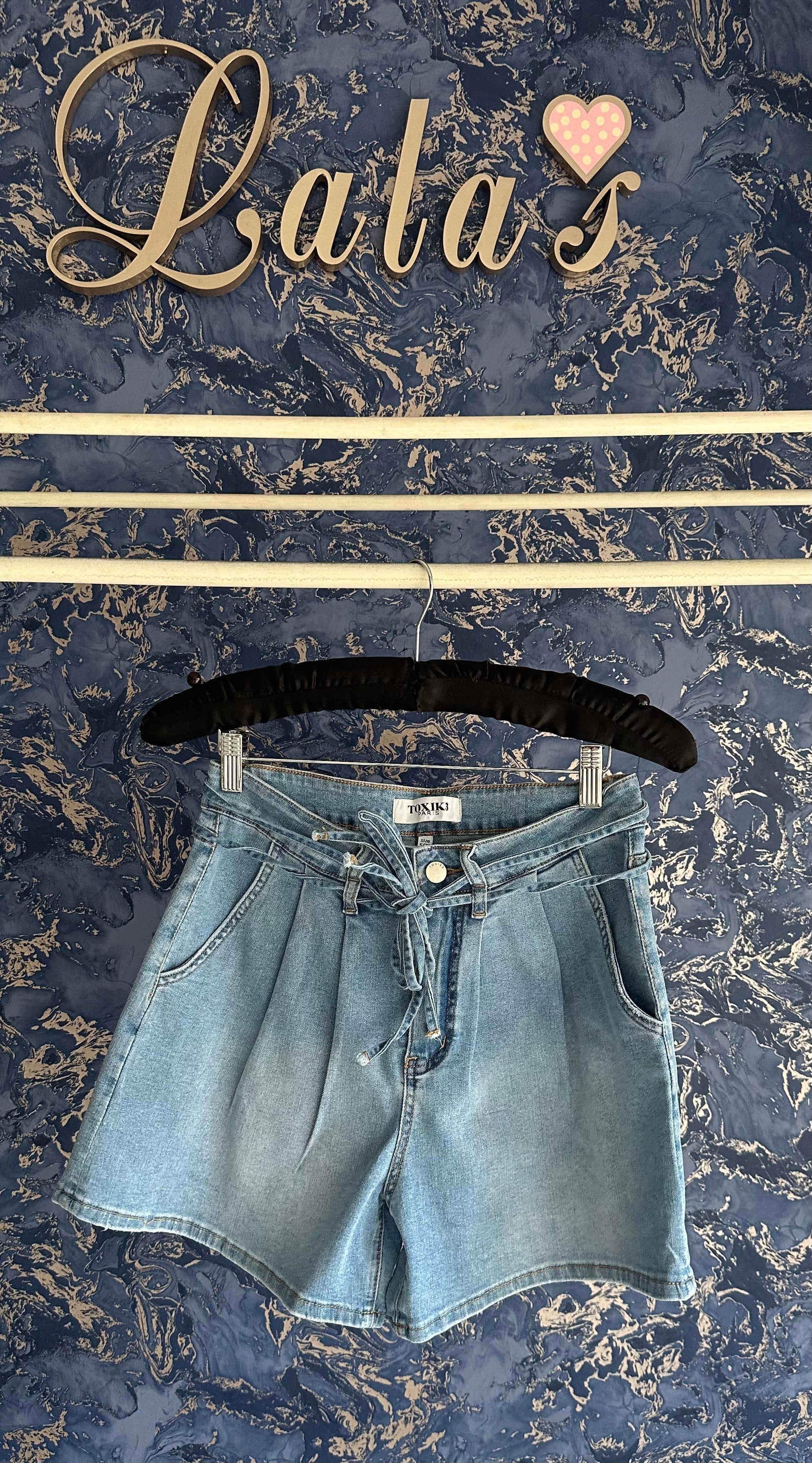 TOXIK3 DENIM PLEATED SHORTS