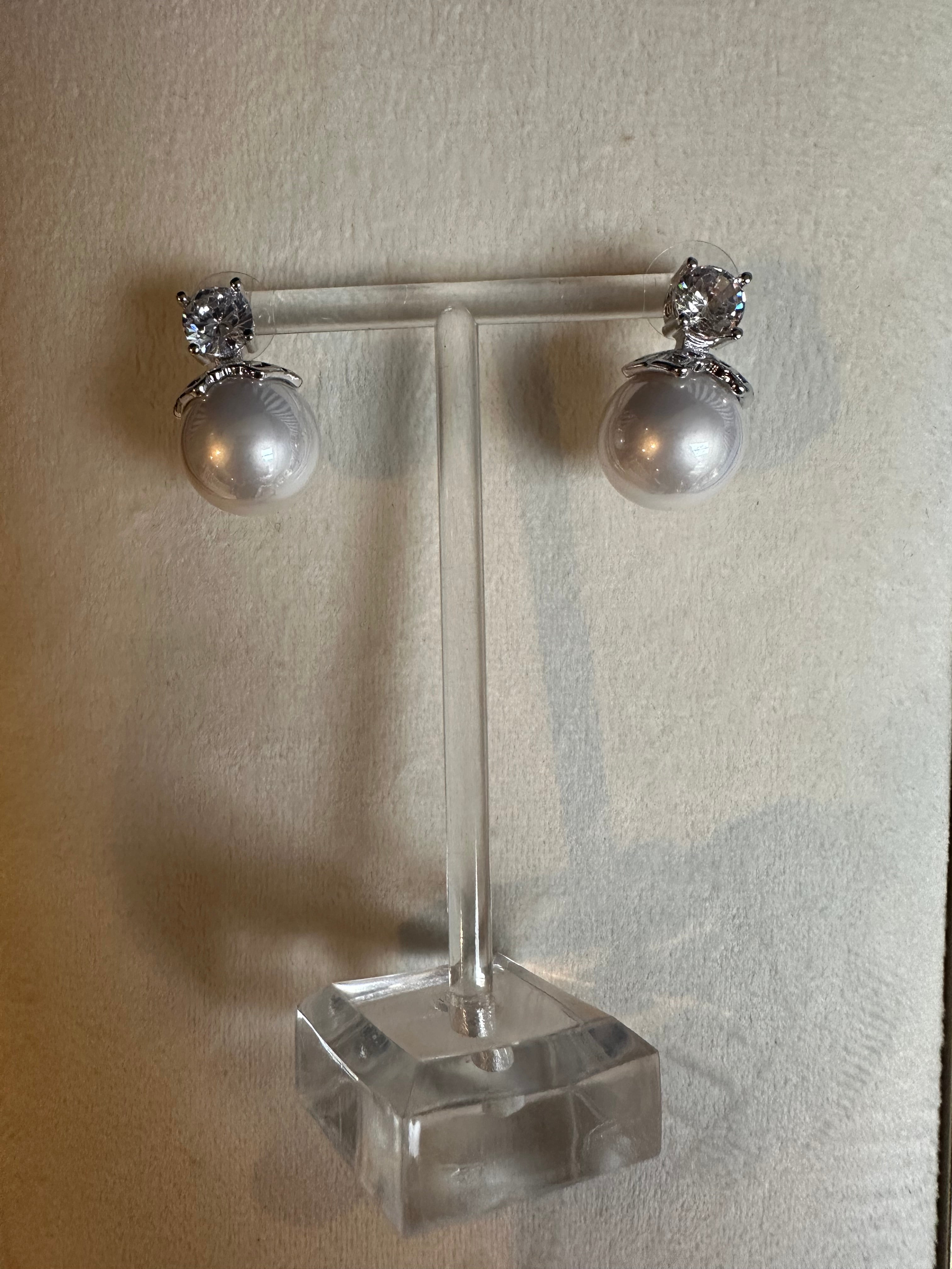 SILVER PEARL DROP EARRINGS