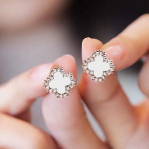 MOTHER OF PEARL DIAMANTÉ STUD