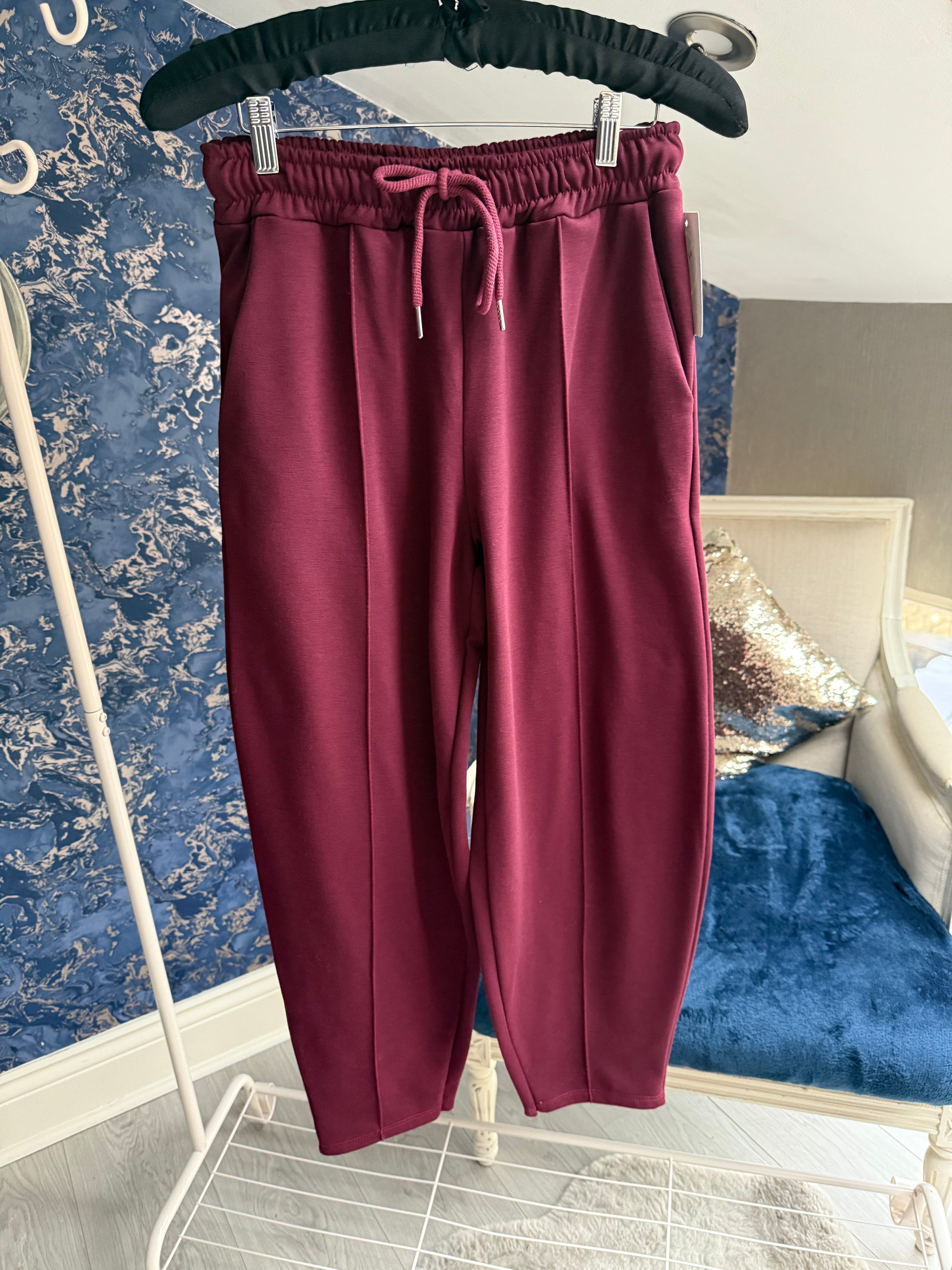 WINE BARREL LEG LOOSE JOGGERS