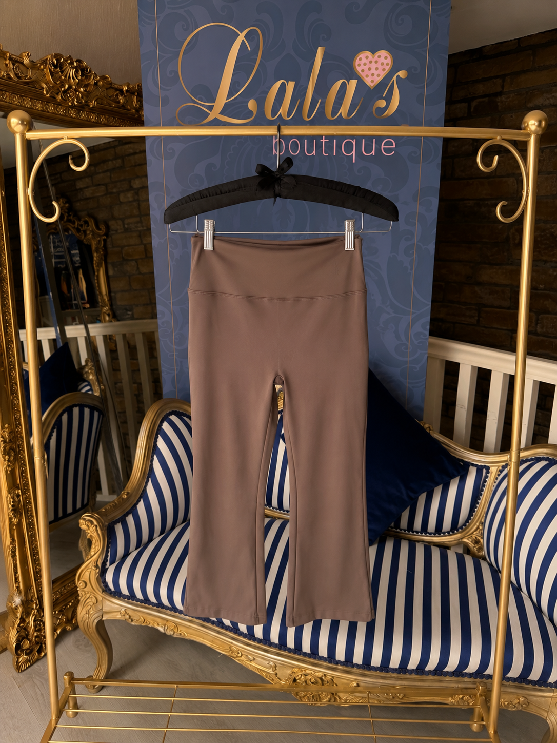 CHOCOLATE CAPRI PANTS