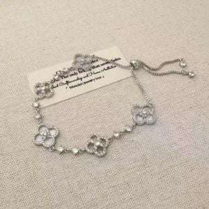SILVER DIAMANTÉ CLOVER BRACELET
