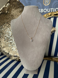 GOLD SOLITAIRE NECKLACE