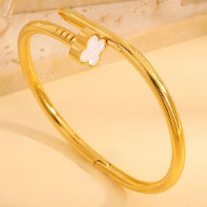 WHITE CLOVER NAIL BANGLE