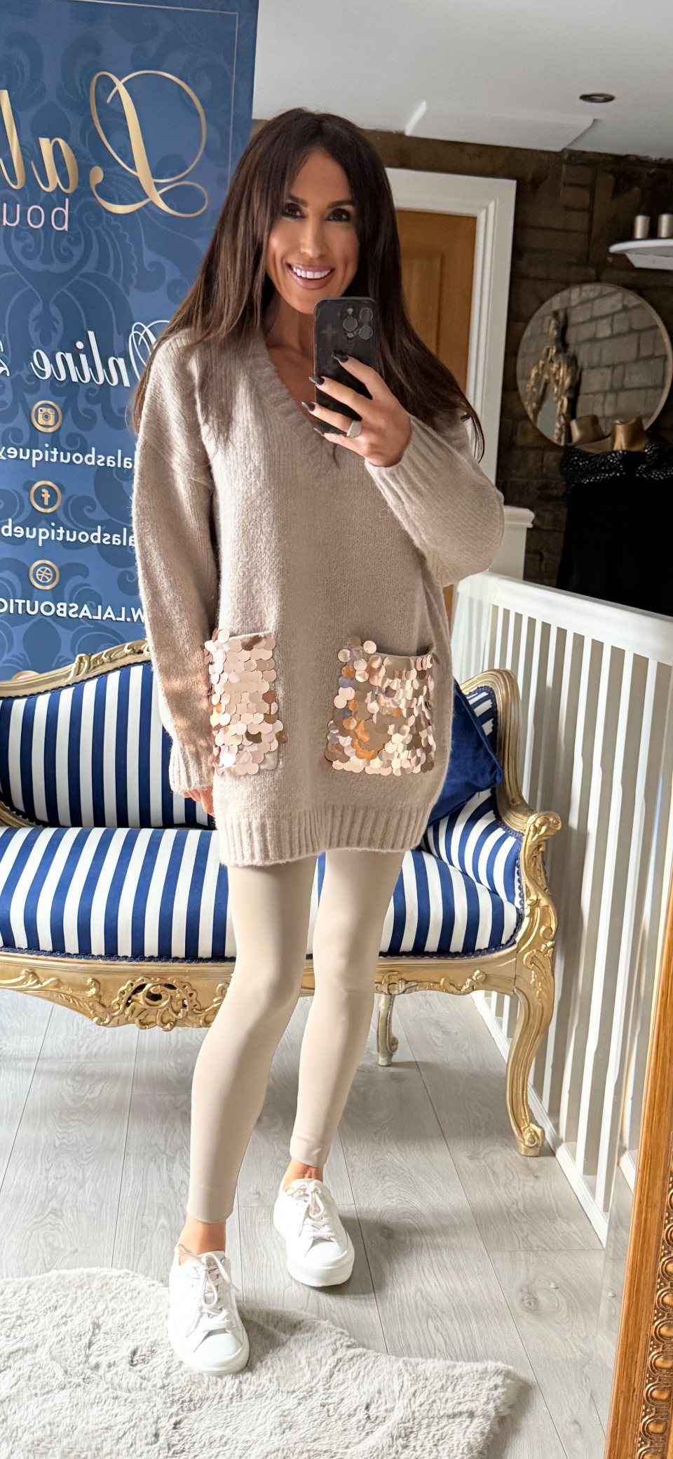 STONE FLUFFY DISC SEQUIN JUMPER